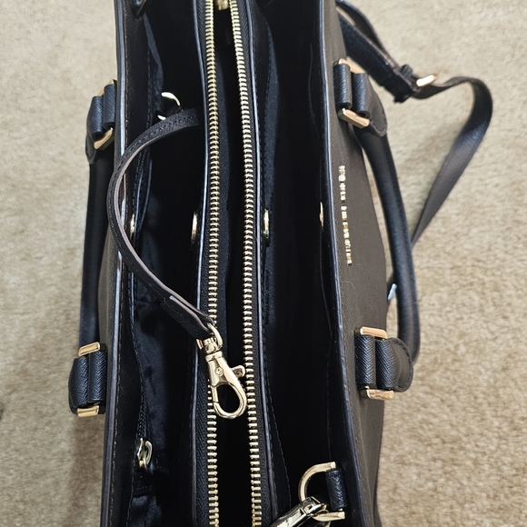 Michael Kors Savannah Medium Saffiano Leather Satchel Tote Bag - Picture 6 of 16